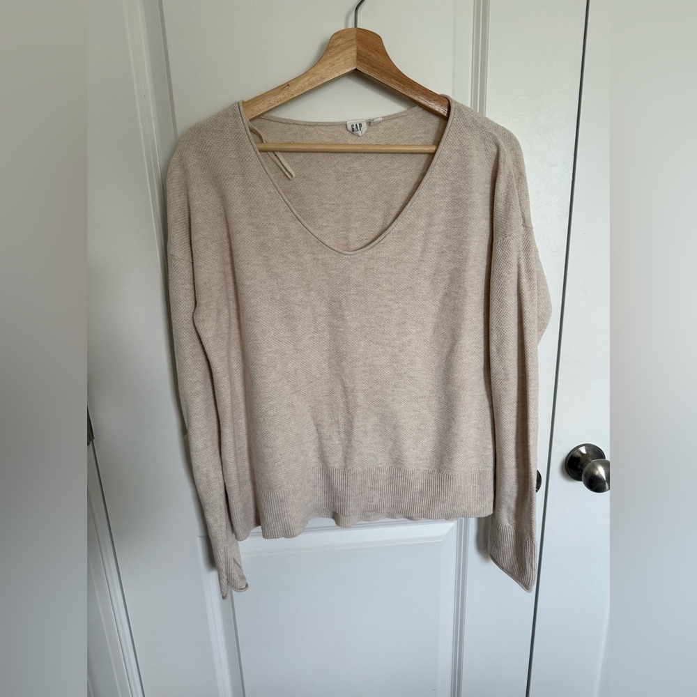 GAP Beige Lightweight 100% Cotton V-Neck Sweater Sz M